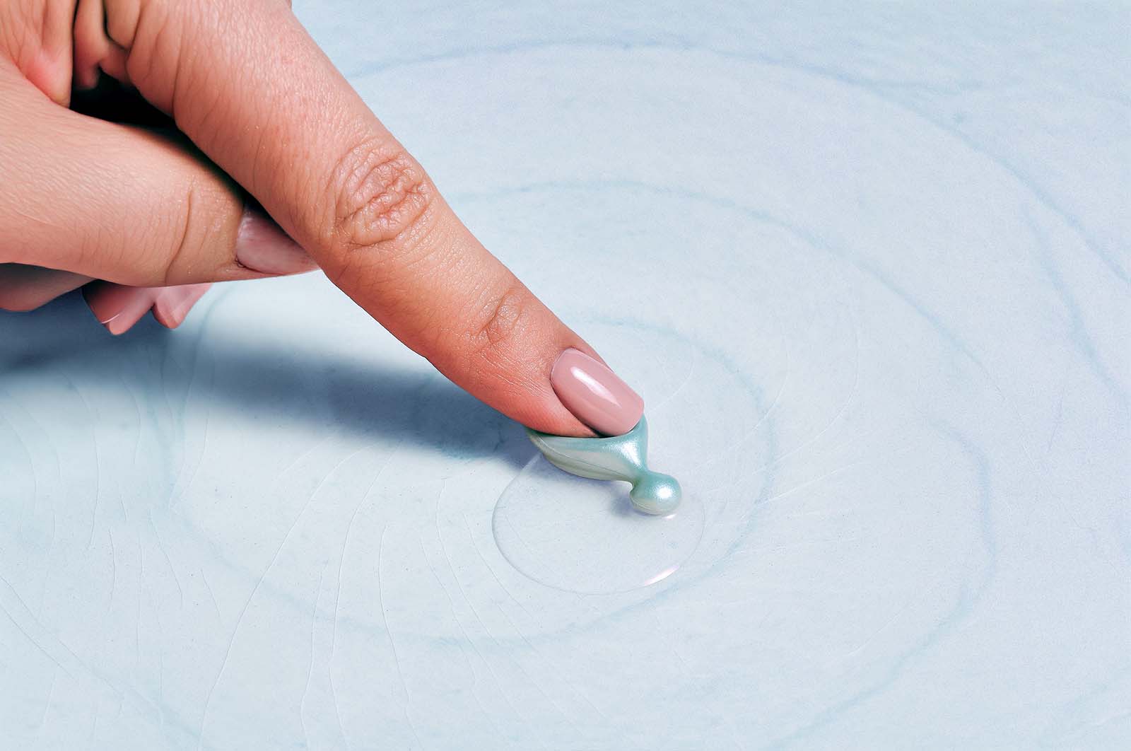 Can a Daily Serum Protect the Hair Barrier?